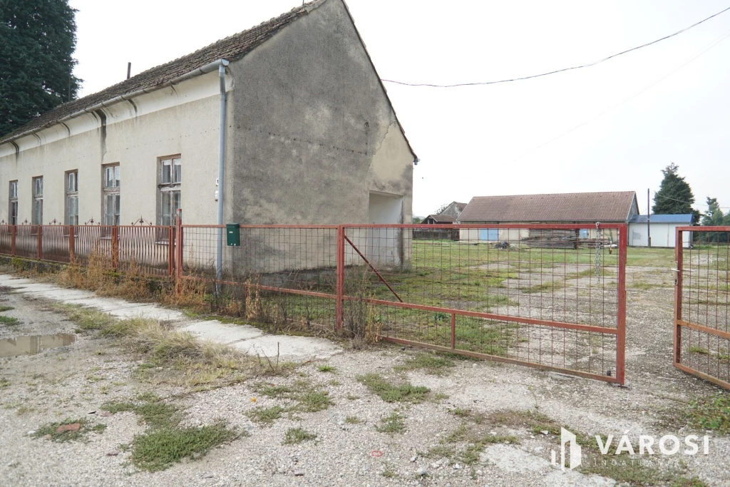 For sale depot, Gyékényes