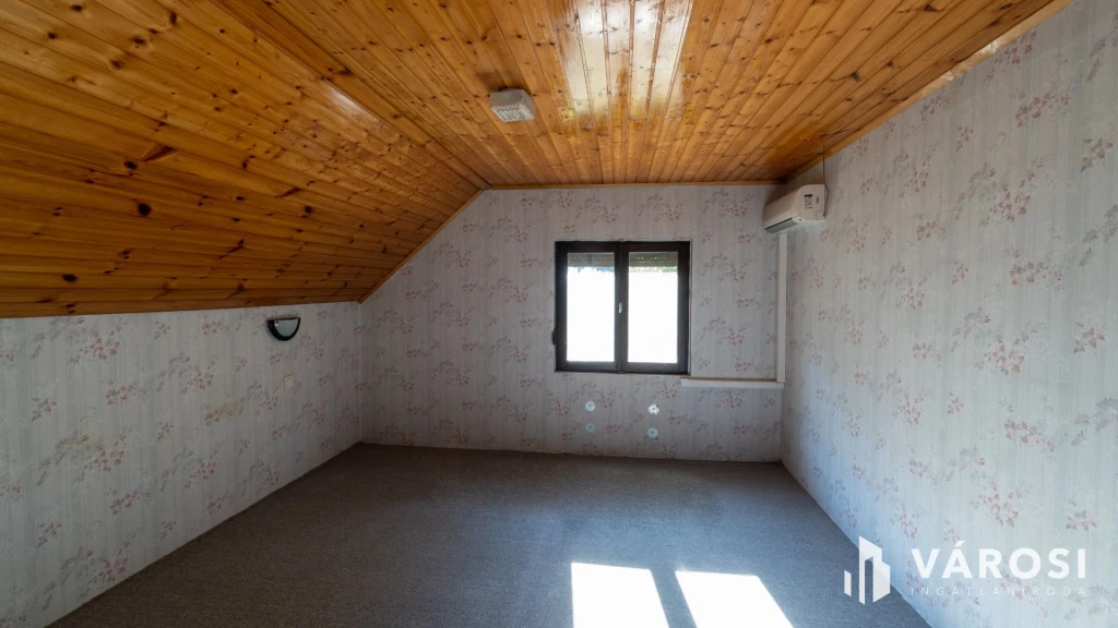 For sale brick flat, Siófok, Aranypart