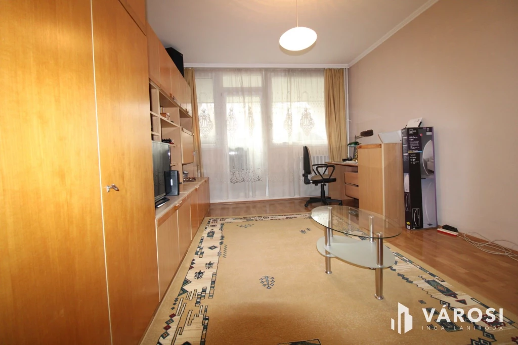 For sale panel flat, Békéscsaba, Belváros