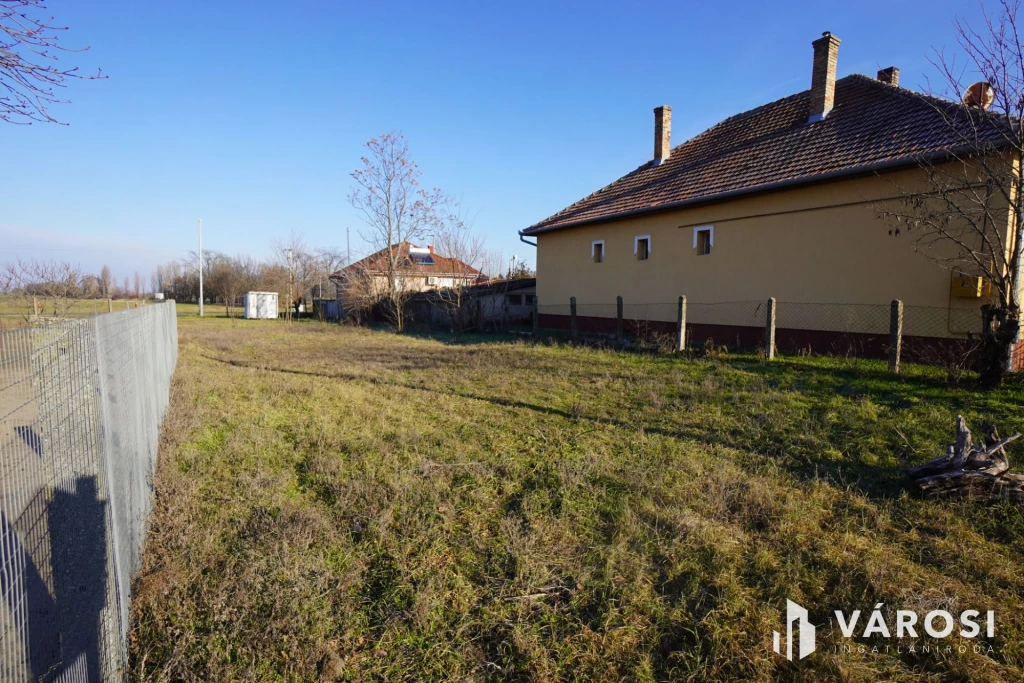 For sale building plot, Újszilvás