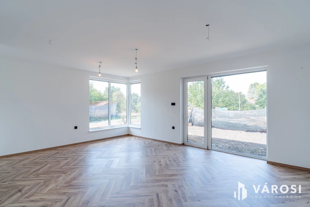 Minden igényt kielégítő családi ház Petőfitelepen