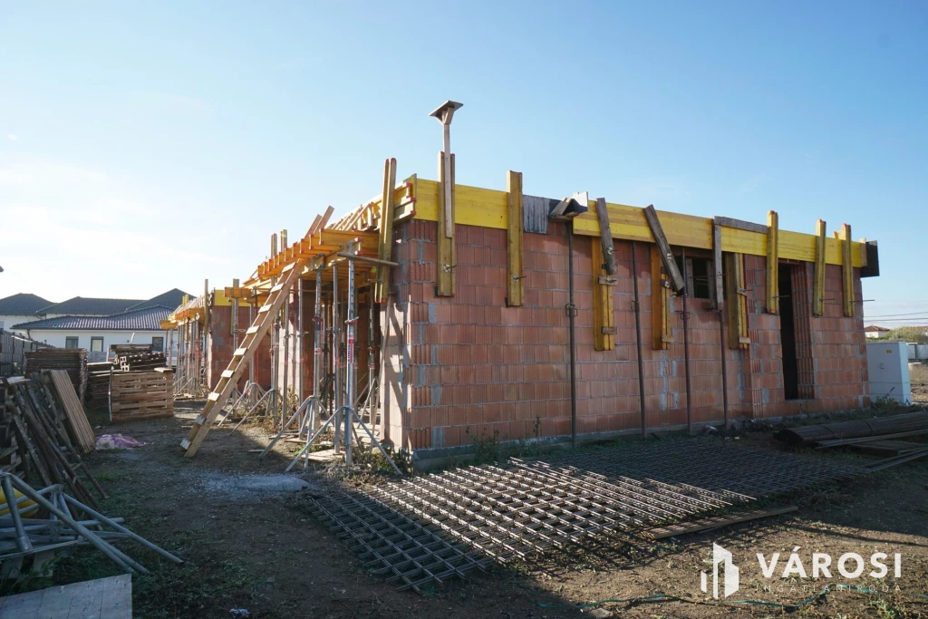 For sale semi-detached house, Budapest XVIII. kerület, Ganzkertváros