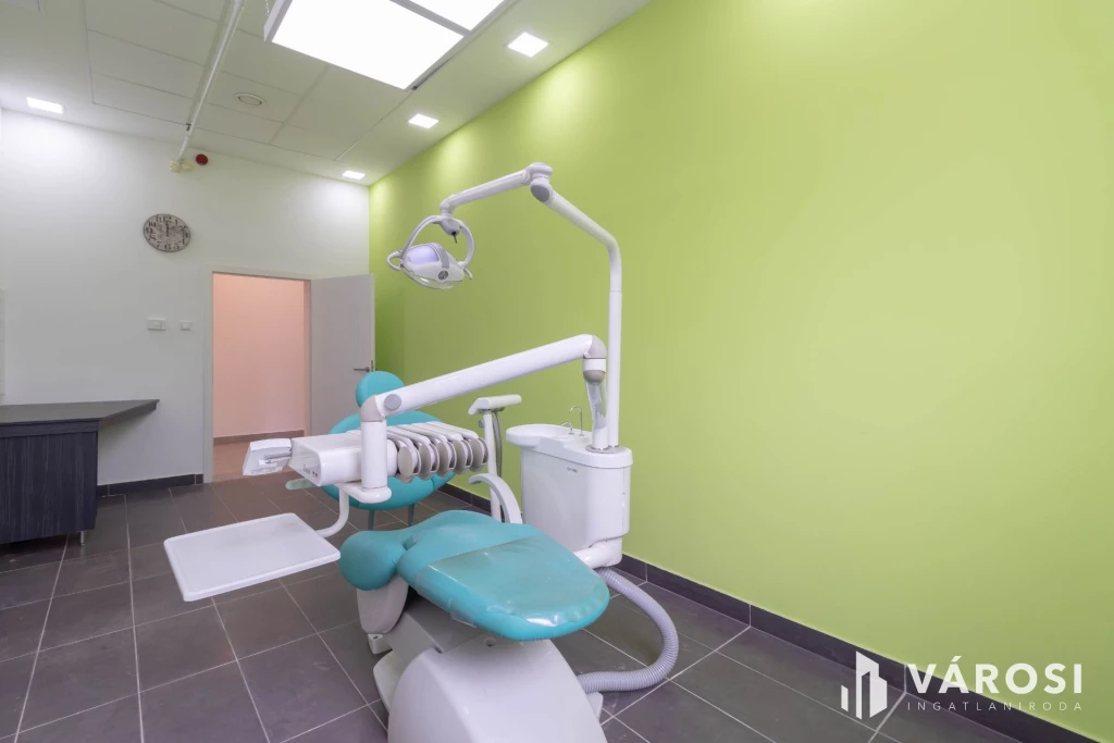 Fogászati rendelő (20 m2) Újbudán felszerelve, berendezve