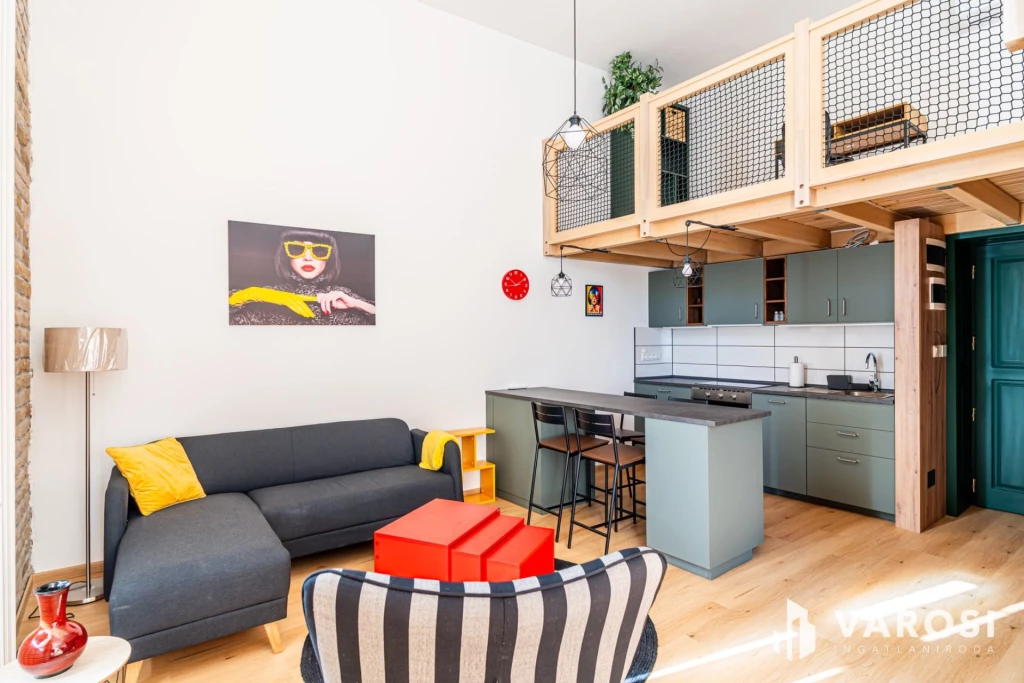 Kétlakásos kulcsrakész befektetés Reök-palotával szemben!