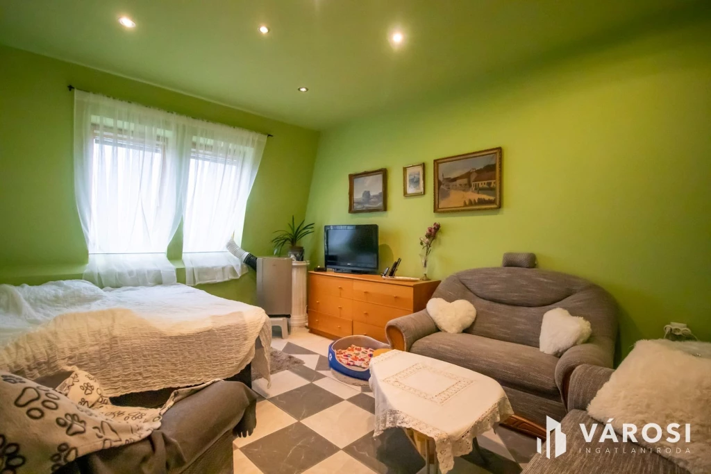 Vidám hangulatú nagy lakás