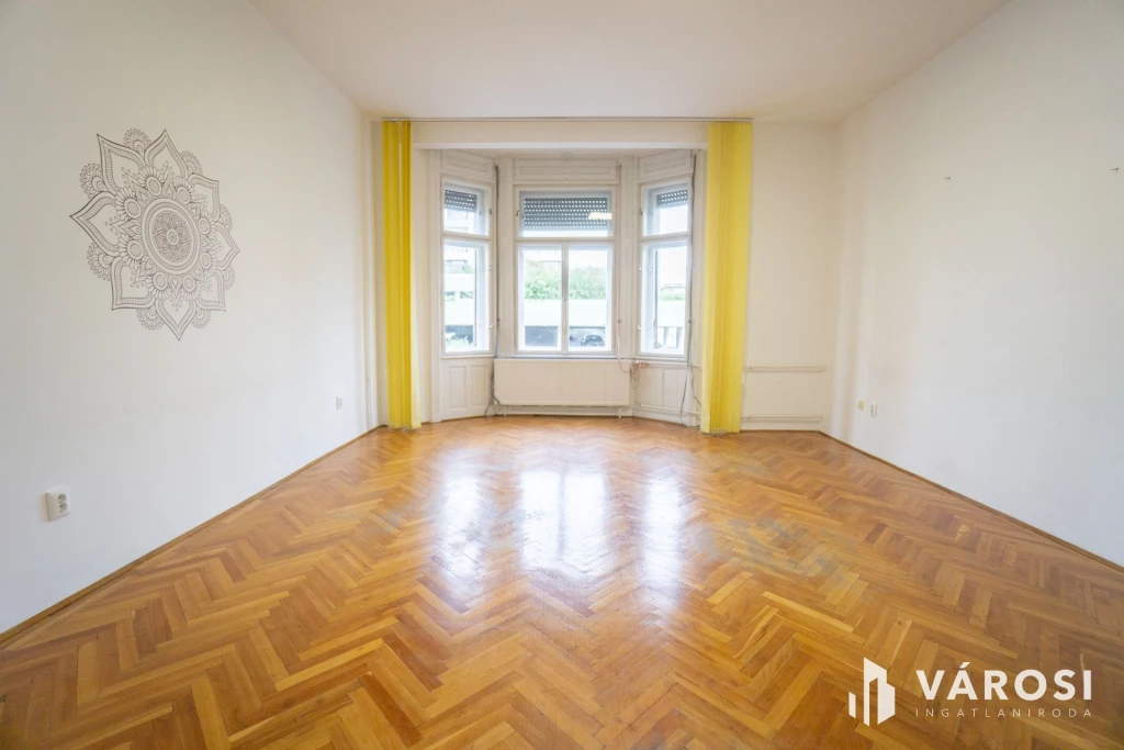 For sale brick flat, Győr, Győr-Belváros