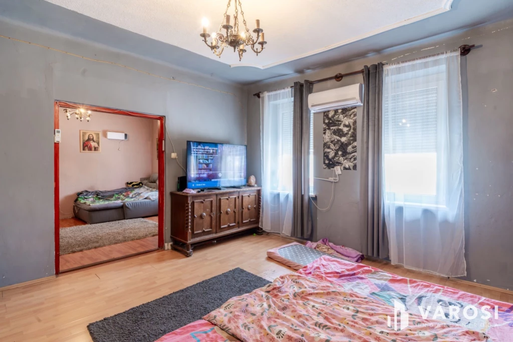 c3-1-name c2-19-name, Szeged, Rókus