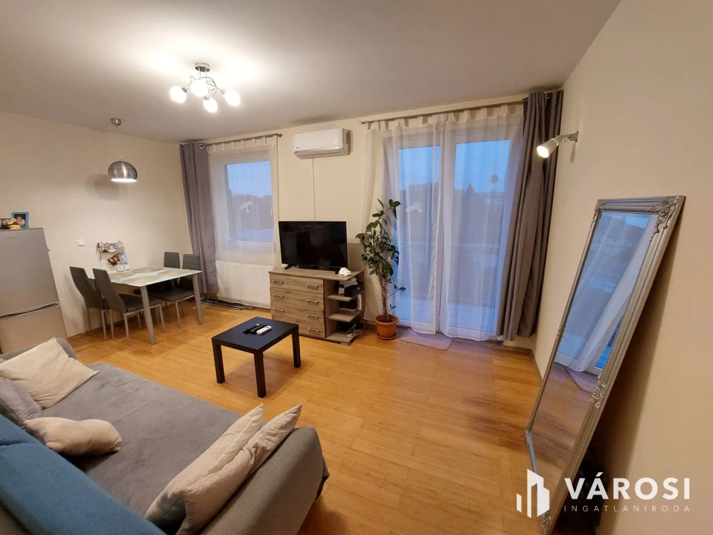 c3-1-name c2-19-name, Szeged, Rókus