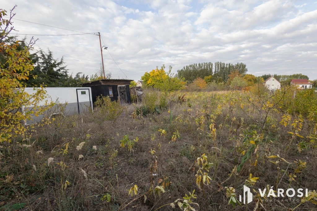 For sale closed garden, Bordány