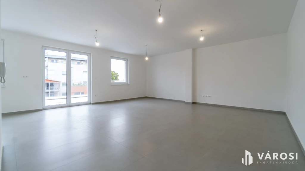 Új építésű penthouse a belváros szívében