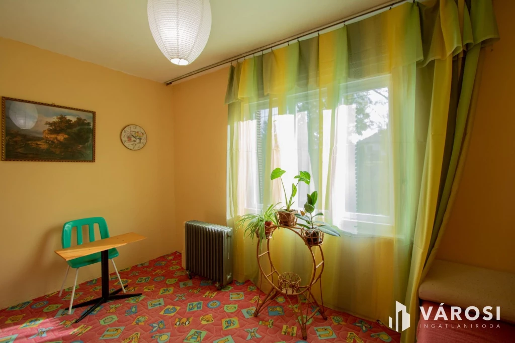 Eladó Lenti hegyi ingatlan, csodás területtel együtt.