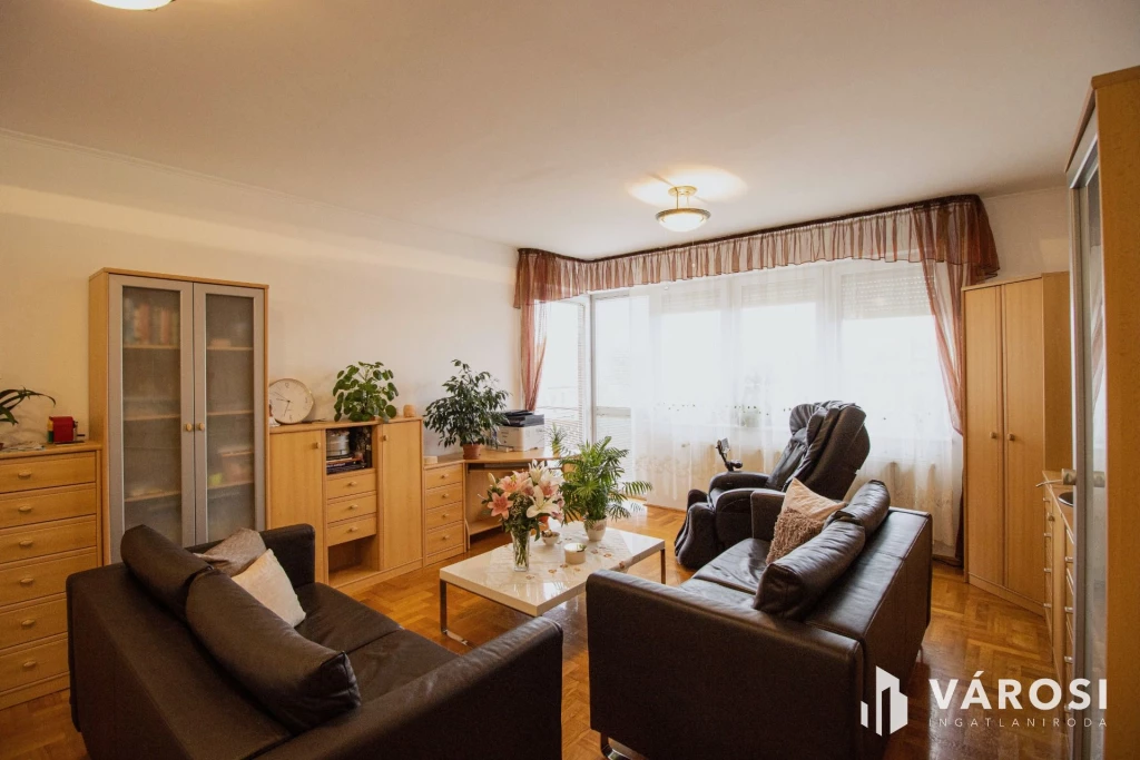 For sale brick flat, Győr, Győr-Belváros