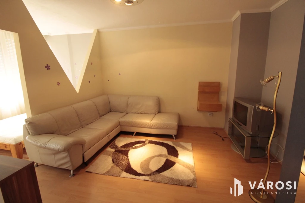 Keleti városrészben, jó állapotú lakás