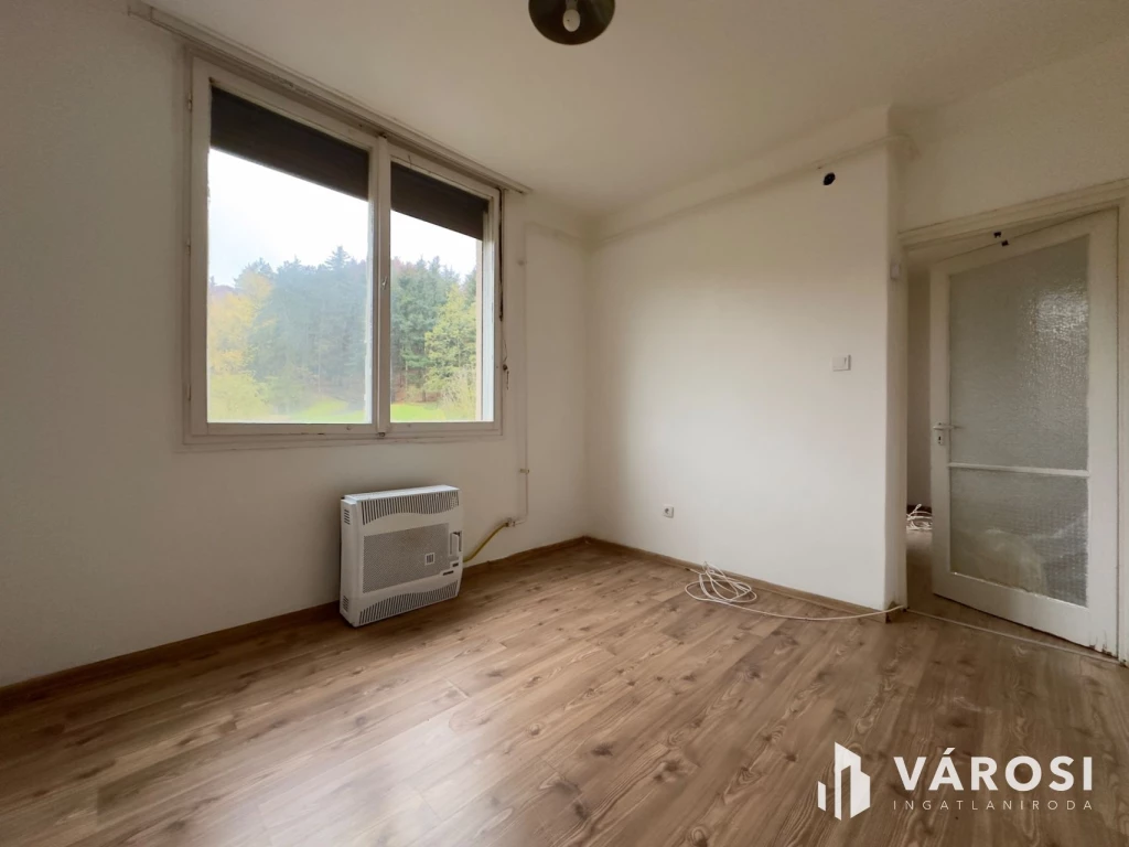 For sale brick flat, Salgótarján