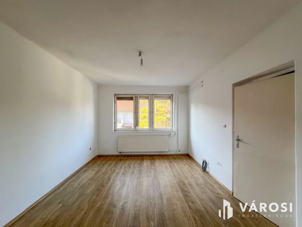 For sale brick flat, Békéscsaba, Lencsési lakótelep