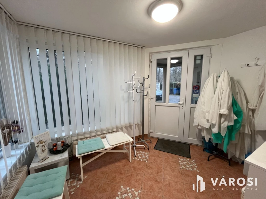 For sale store, Debrecen, Nagyerdő