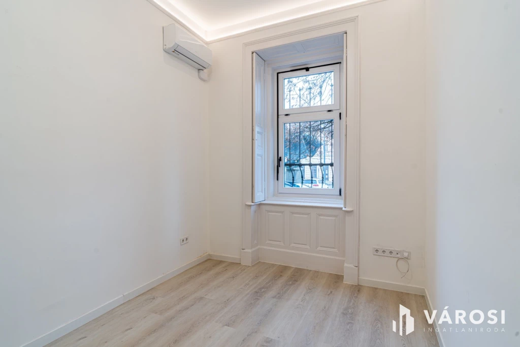 For sale brick flat, Hódmezővásárhely