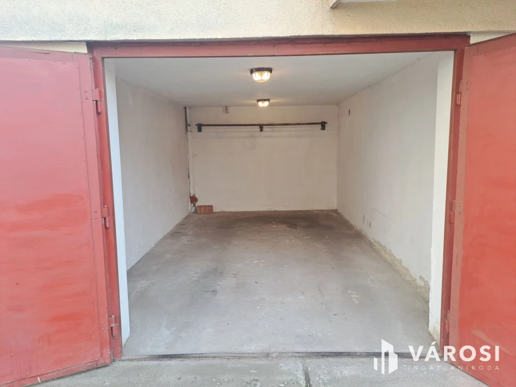 c3-1-name c2-74-name, Debrecen, Nagyerdő