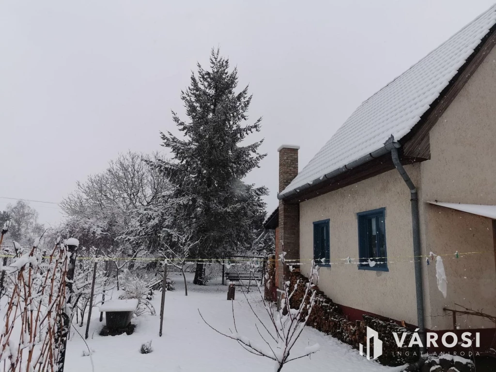 Debrecen-Apafán, Madárdalos Önellátó Kis Birtok Eladó!