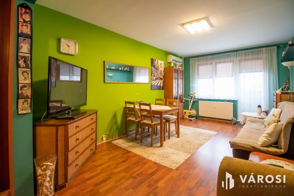 For sale panel flat, Székesfehérvár, Tóváros-Horváth István környéke