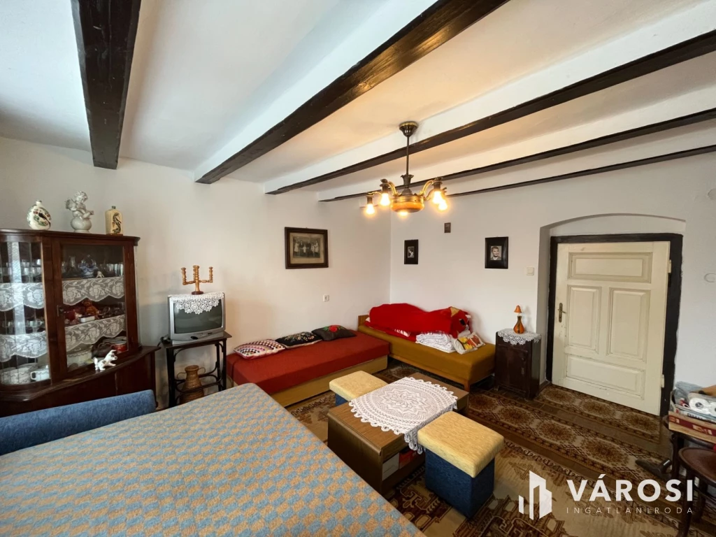 Figyelem! Tiszafüreden Nagyon Szép Parasztház Eladó!