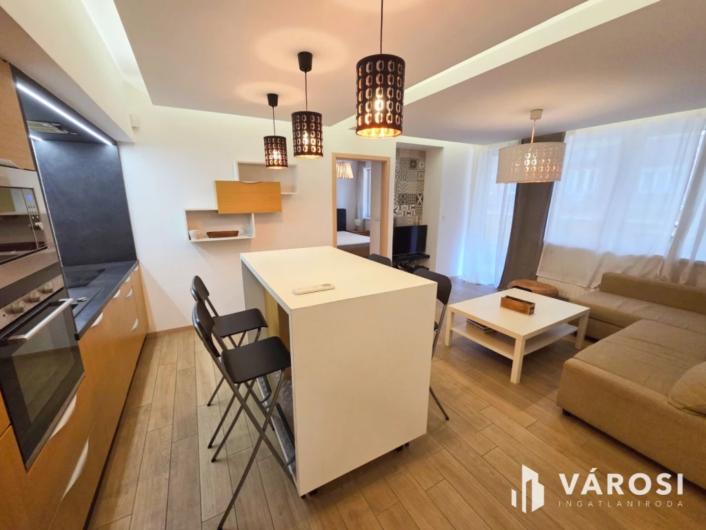 Igényes lakás a Belváros szívében