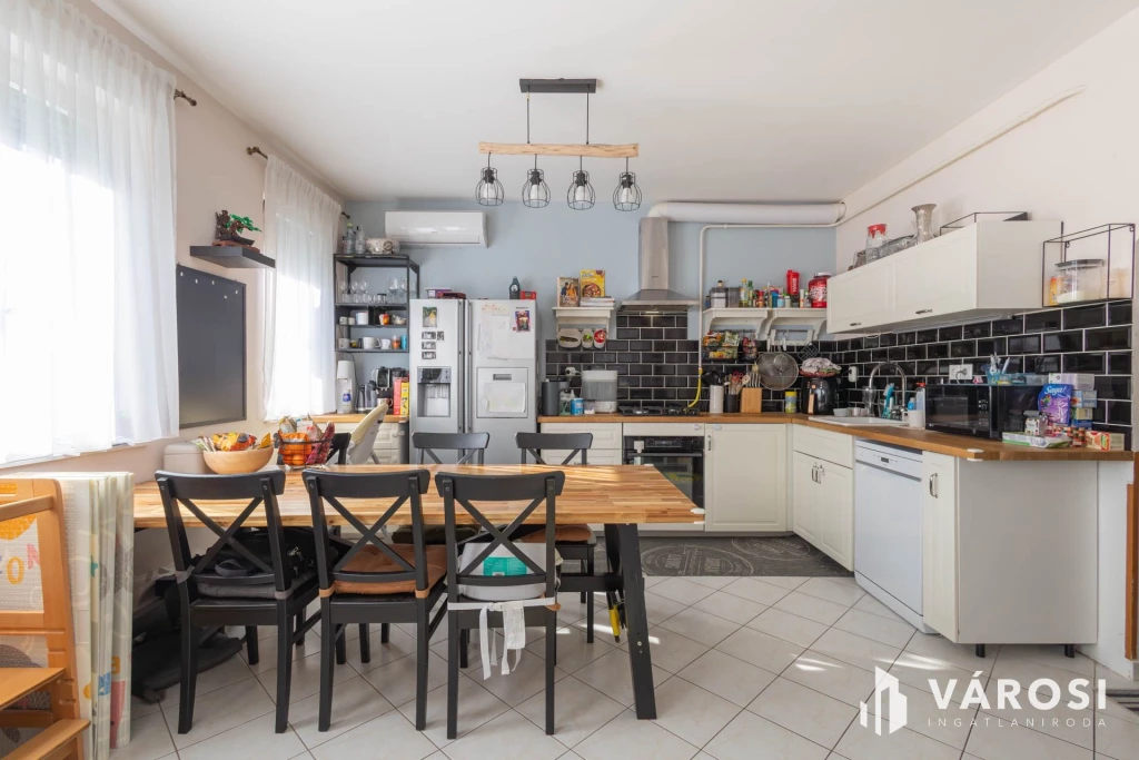 c3-1-name c2-19-name, Szeged, Franciahögy-lakópark