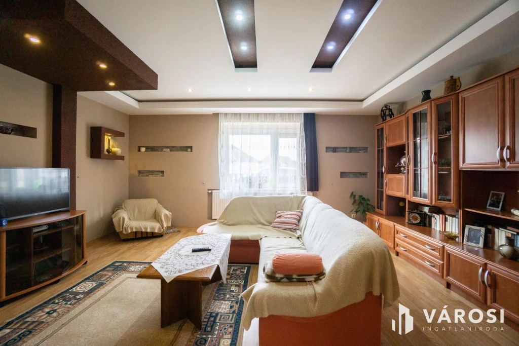 Eladó családi ház Dunaszeg központjában