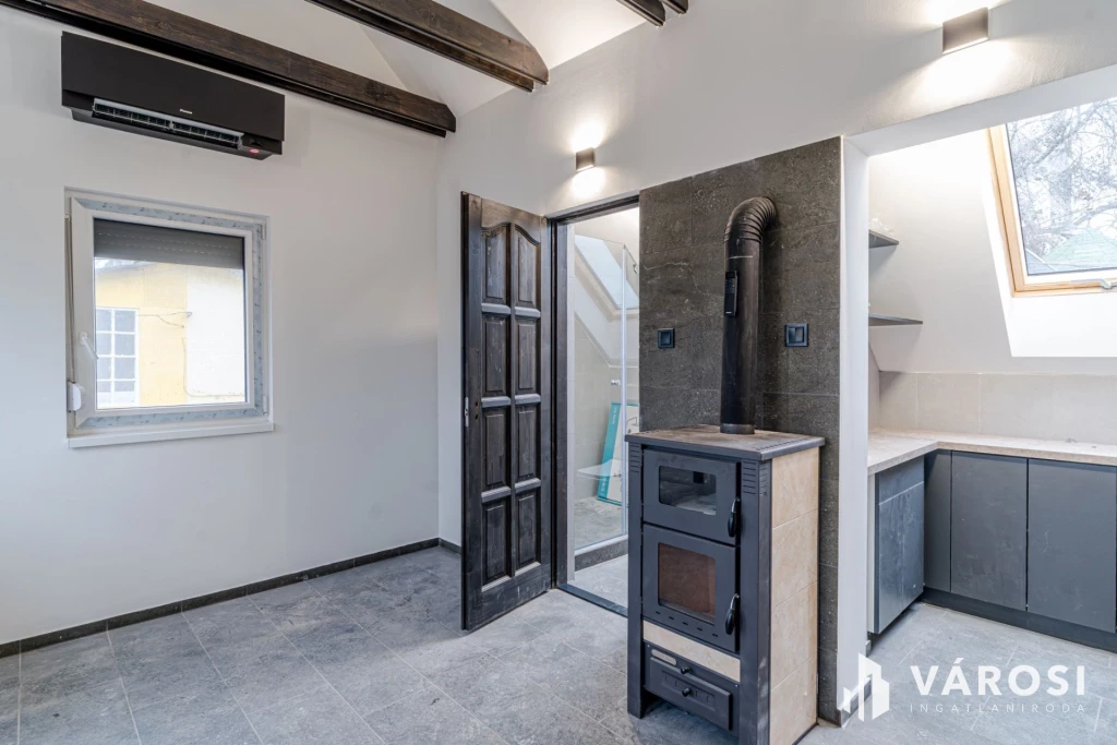 Patent nyaraló a Sárgán