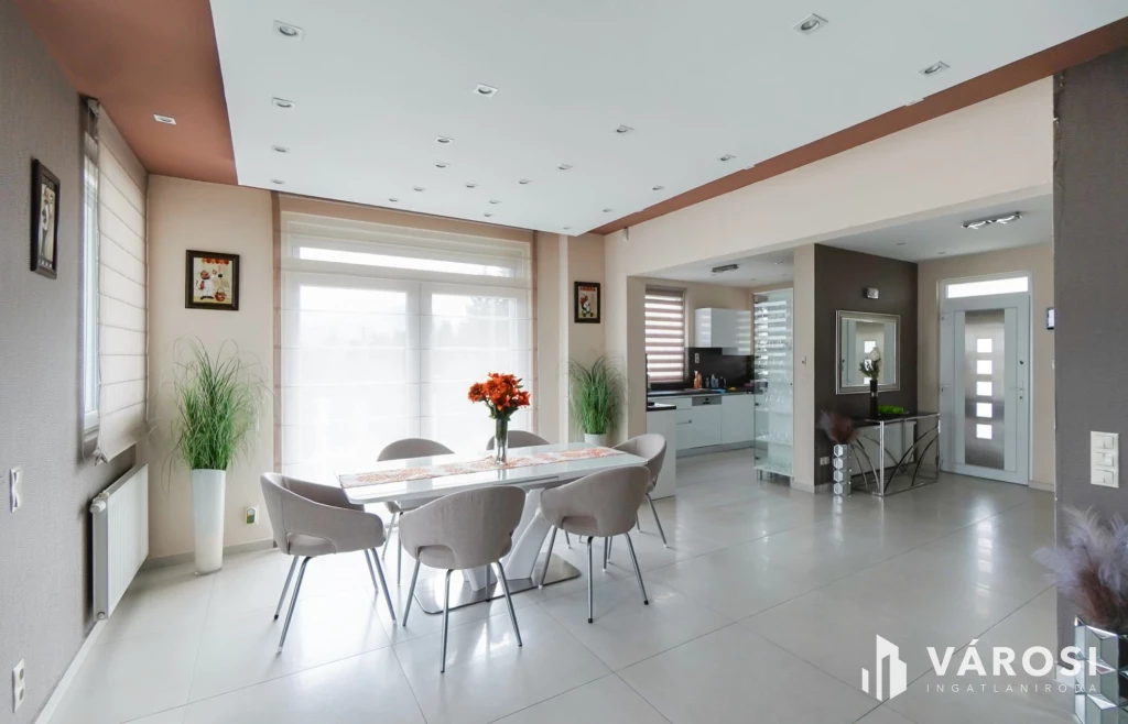 For sale house, Csobánka, Villaövezet