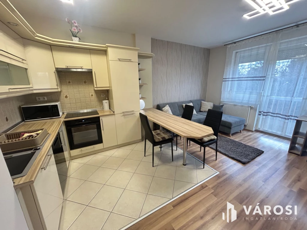 Kiadó egy gyönyörű & világos lakás a füredikapuban!!