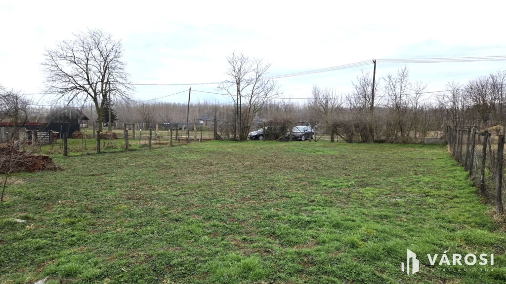 Tip-Top telek jó áron Mikepércs keleti részén