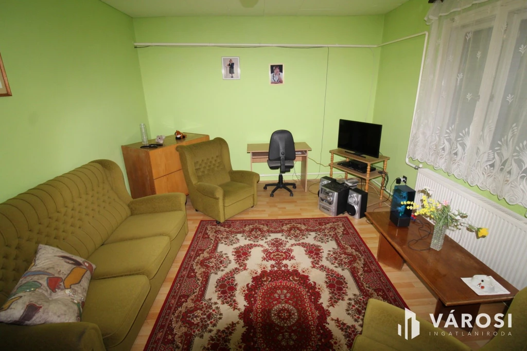 c3-1-name c2-82-name, Sarkad, Belváros