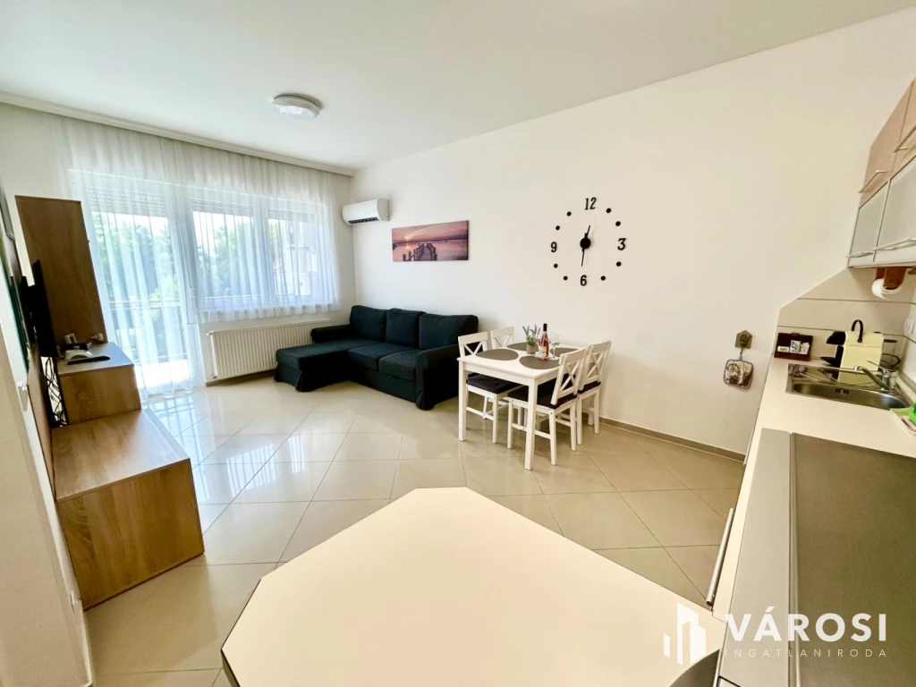 c3-1-name c2-19-name, Siófok, Aranypart