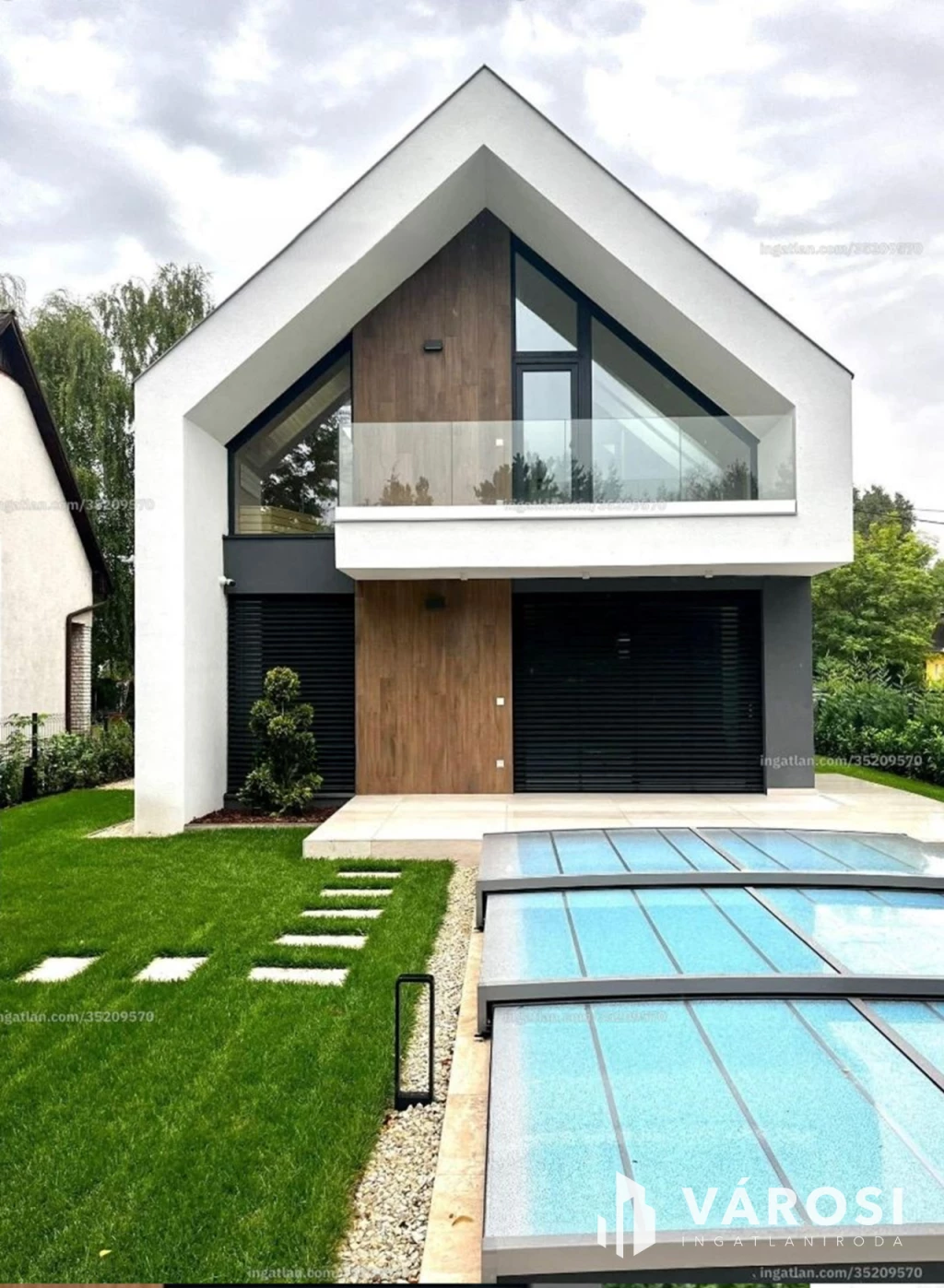 Szőregen ÚJ építésű,kulcsrakész családi ház!