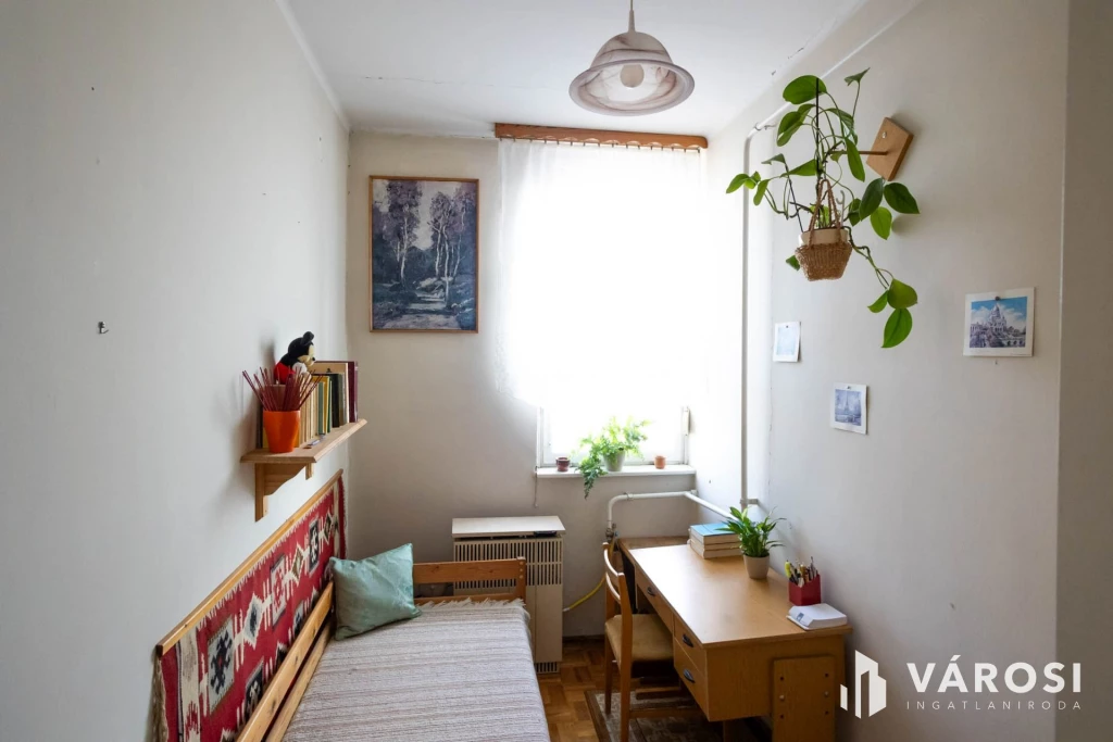 Eladó sestakerti lakás, formáld saját ízlésed szerint!