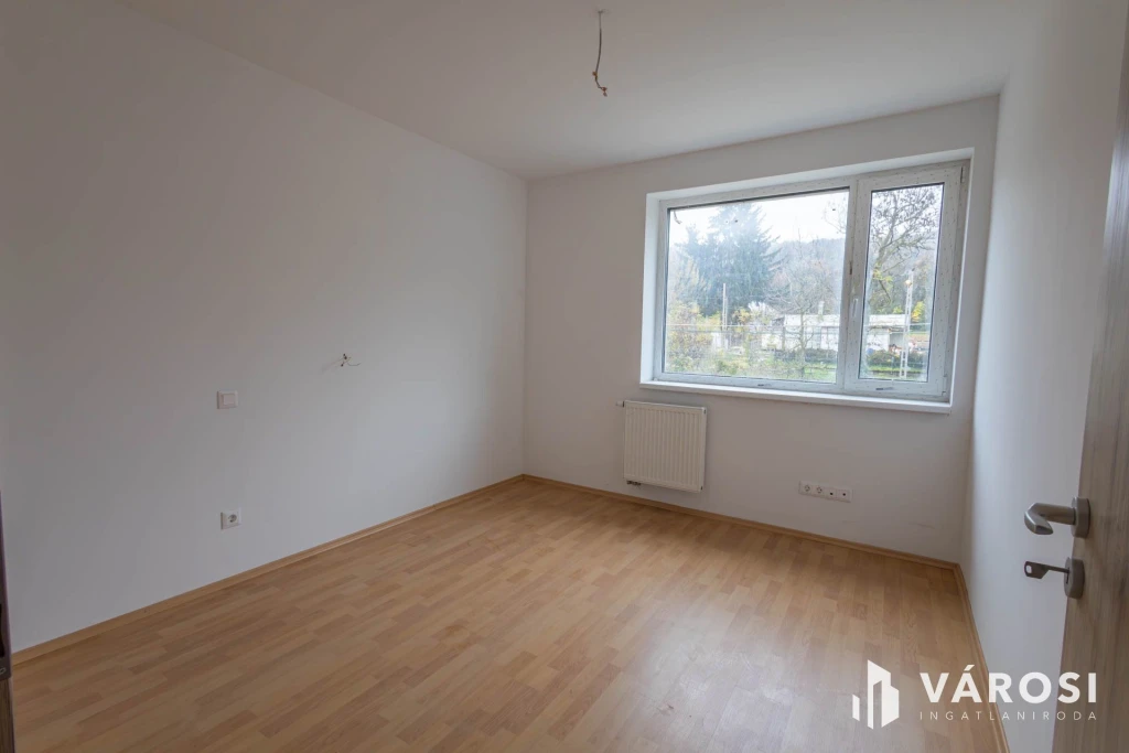 Kulcsrakész lakás Péterhegyen A-1-2