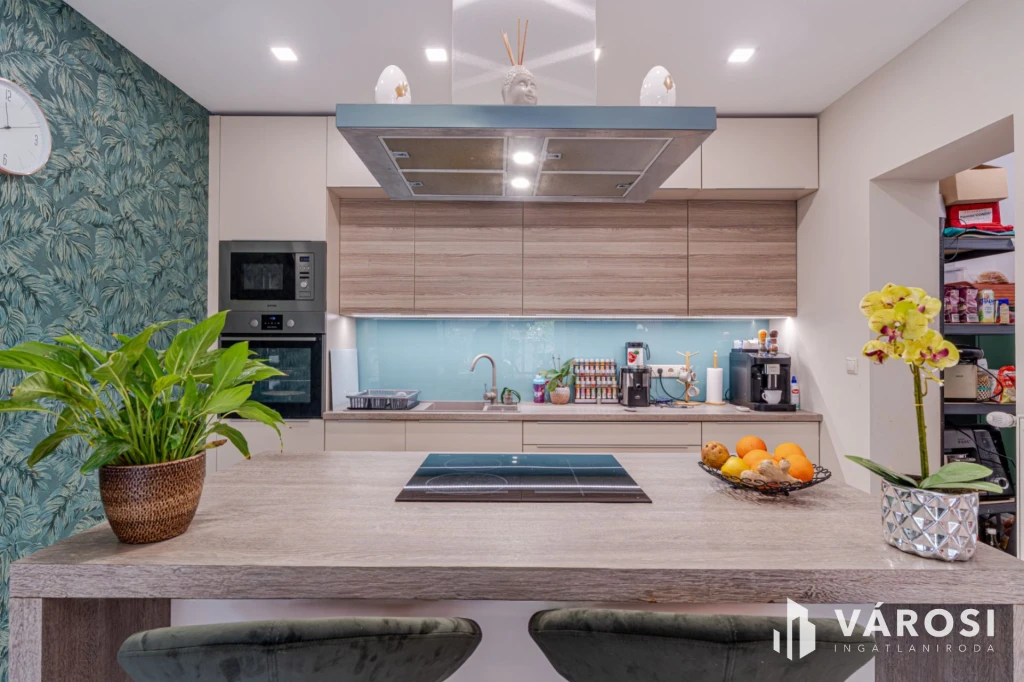 c3-1-name c2-1-name, Makó