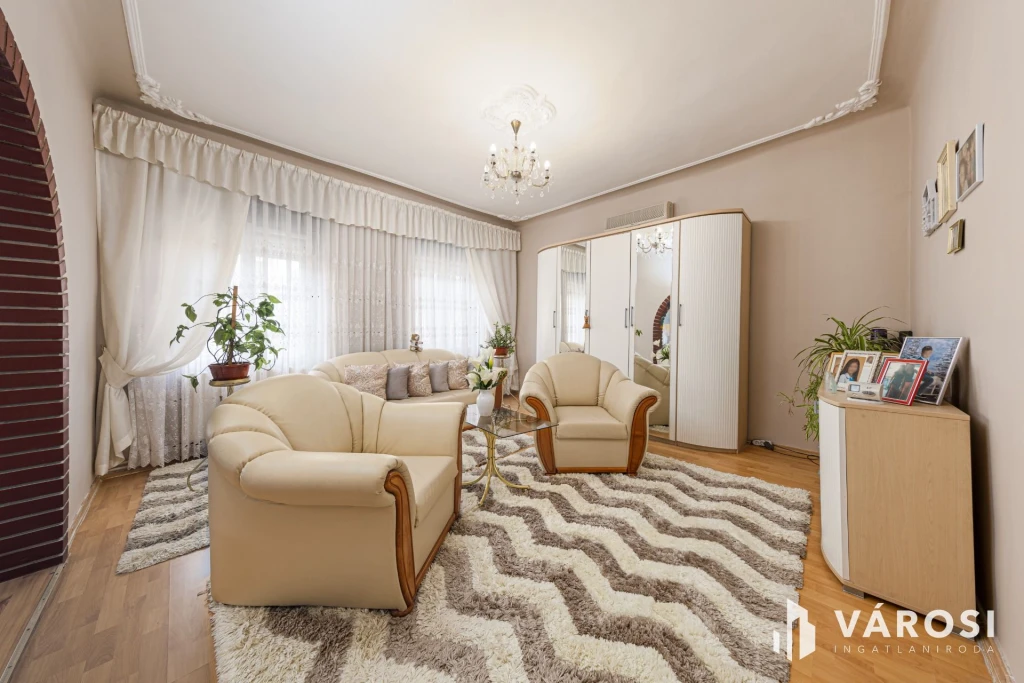 c3-1-name c2-1-name, Szeged, Felsőváros