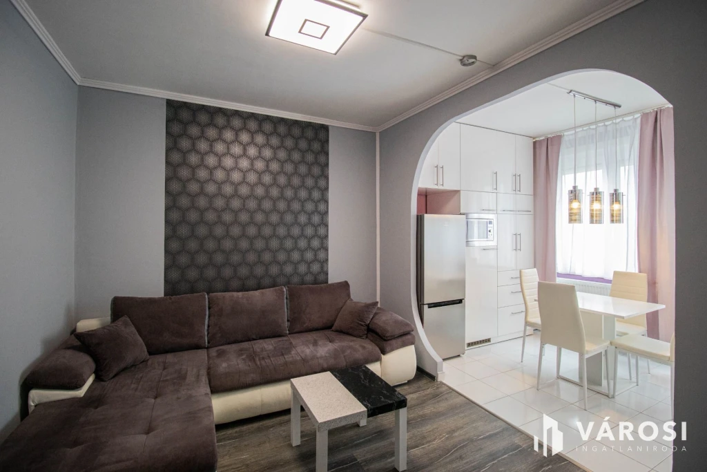 c3-1-name c2-20-name, Győr, Győrszabadhegy