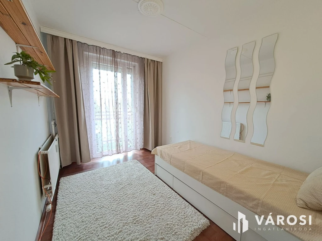 c3-2-name c2-20-name, Debrecen, Újkert