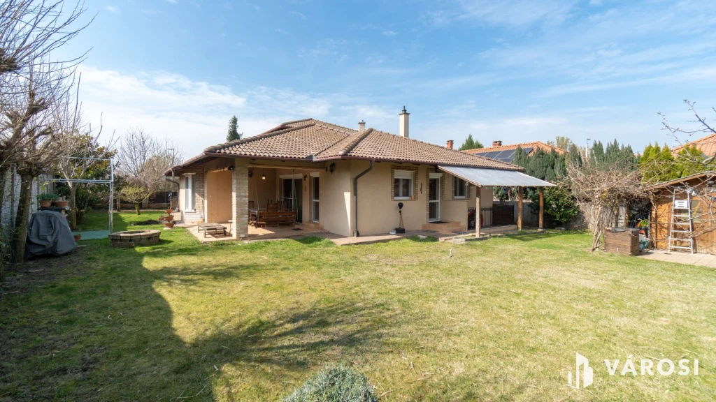 Tágas mediterrán otthon Siófok-Fokihegyen