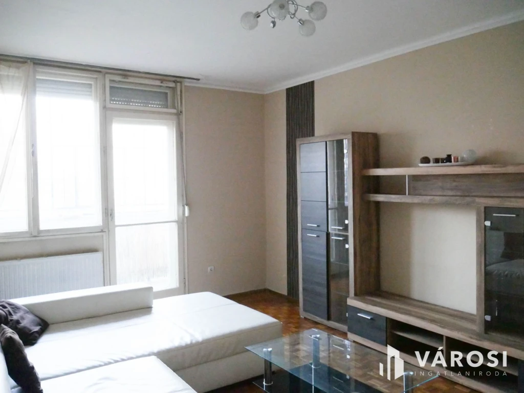 Csendes, jól élhető lakás, erkély, nyugodt környezet