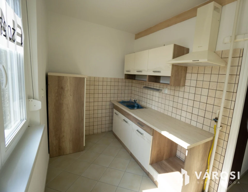 c3-1-name c2-20-name, Győr, Marcalváros I