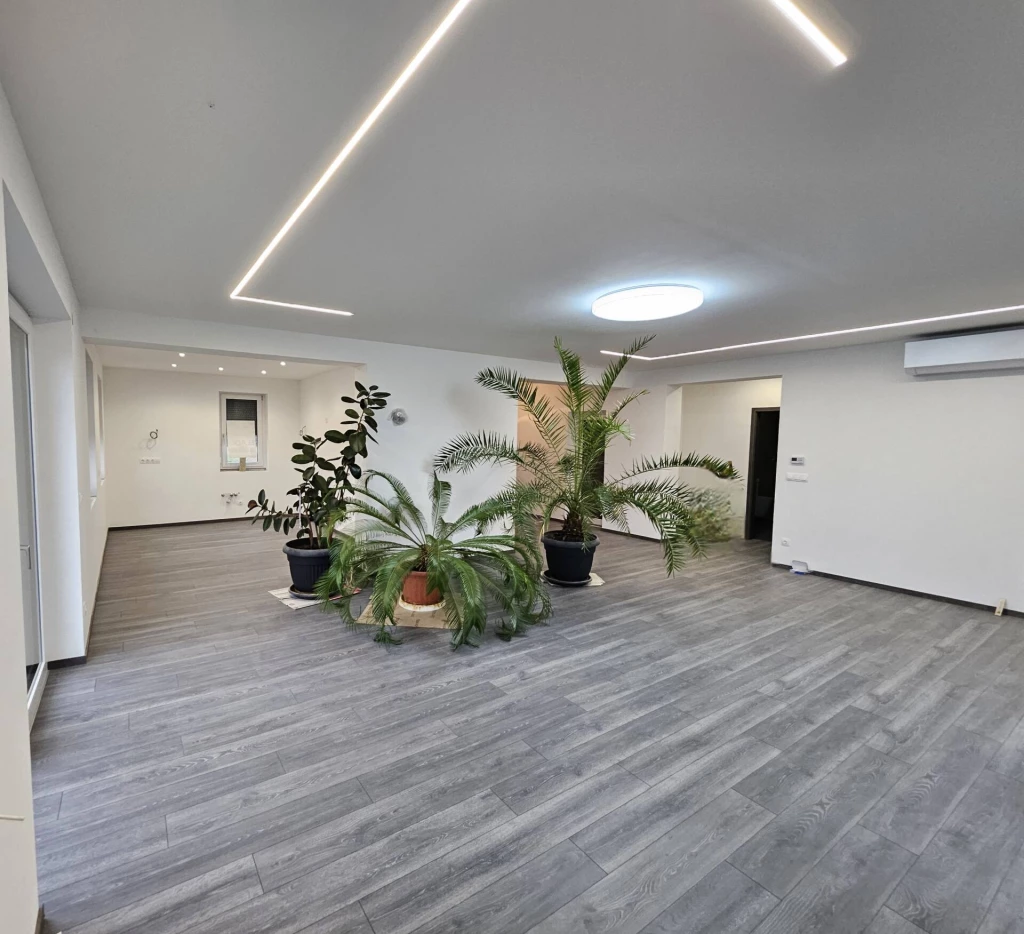 c3-1-name c2-2-name, Szombathely