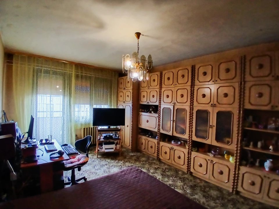 For sale panel flat, Szolnok