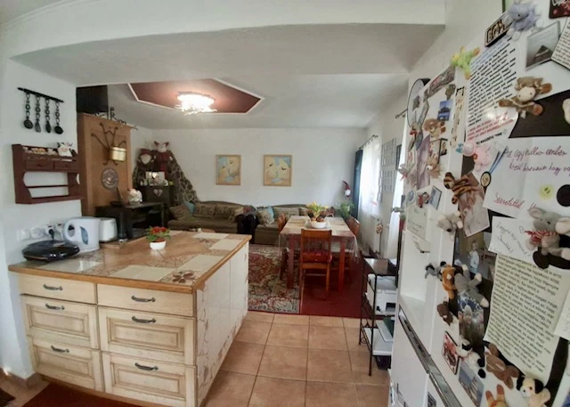 c3-1-name c2-1-name, Környe