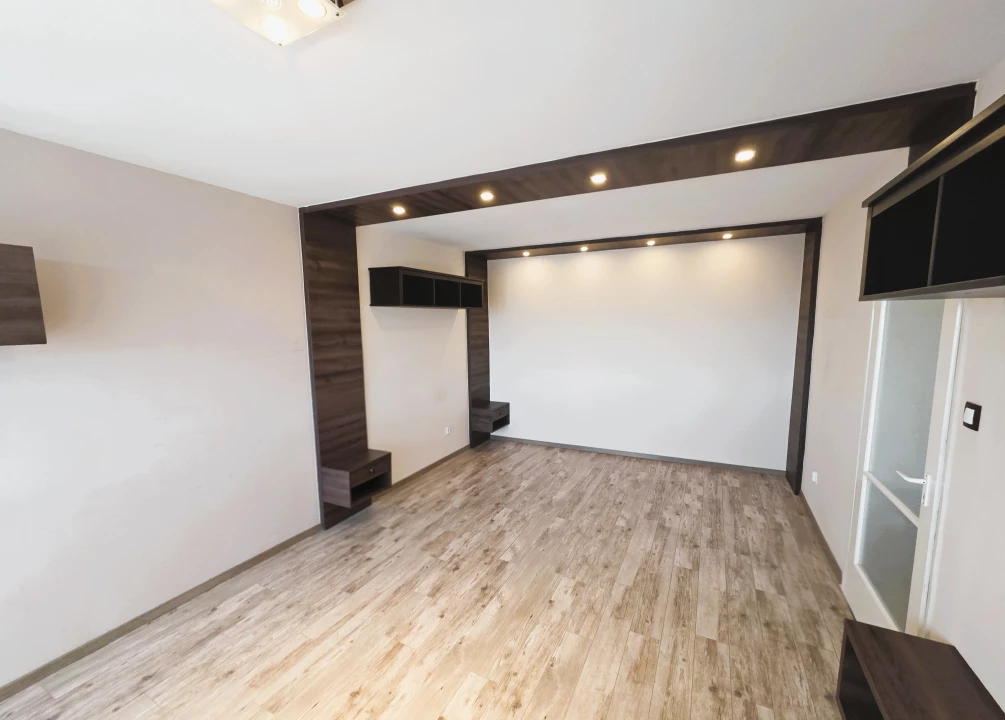 Eladó társasházi lakás, Székesfehérvár