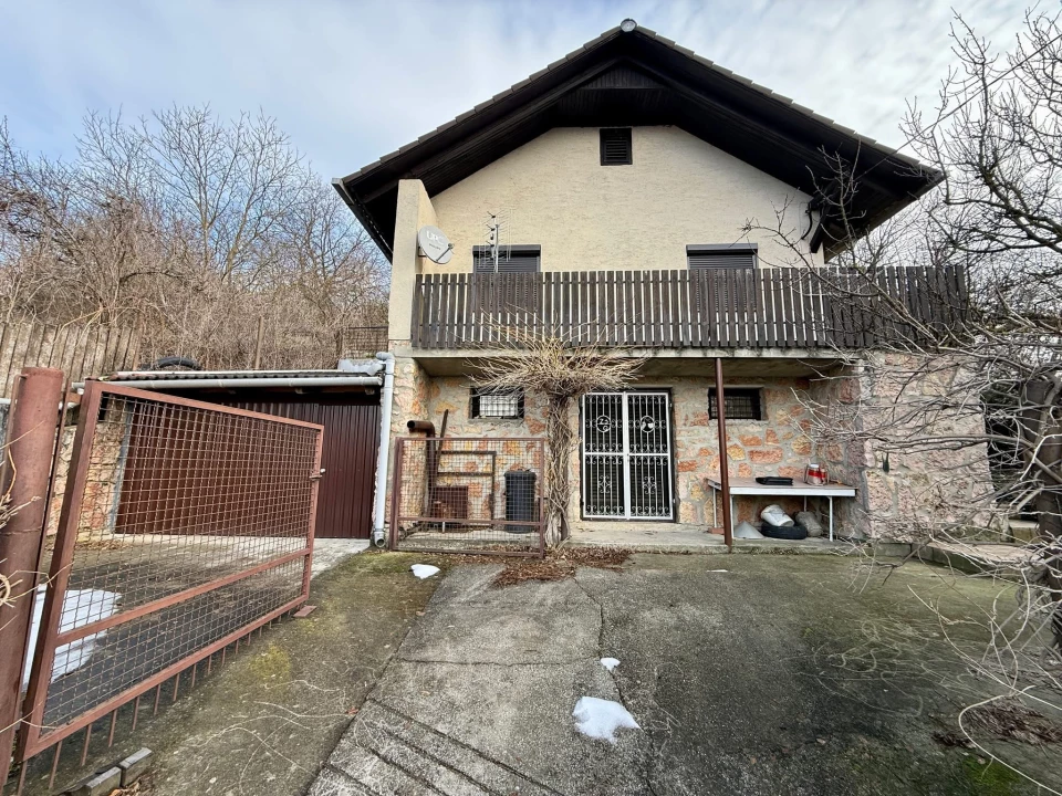 Eladó családi ház, Csókakő