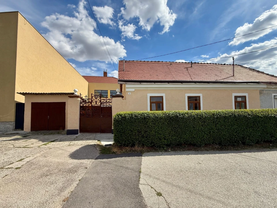 Eladó családi ház, Mór